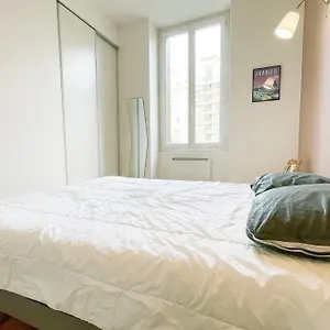 #g3 The Authentic T2 Downtown Balcony Tramway Appartement Grenoble